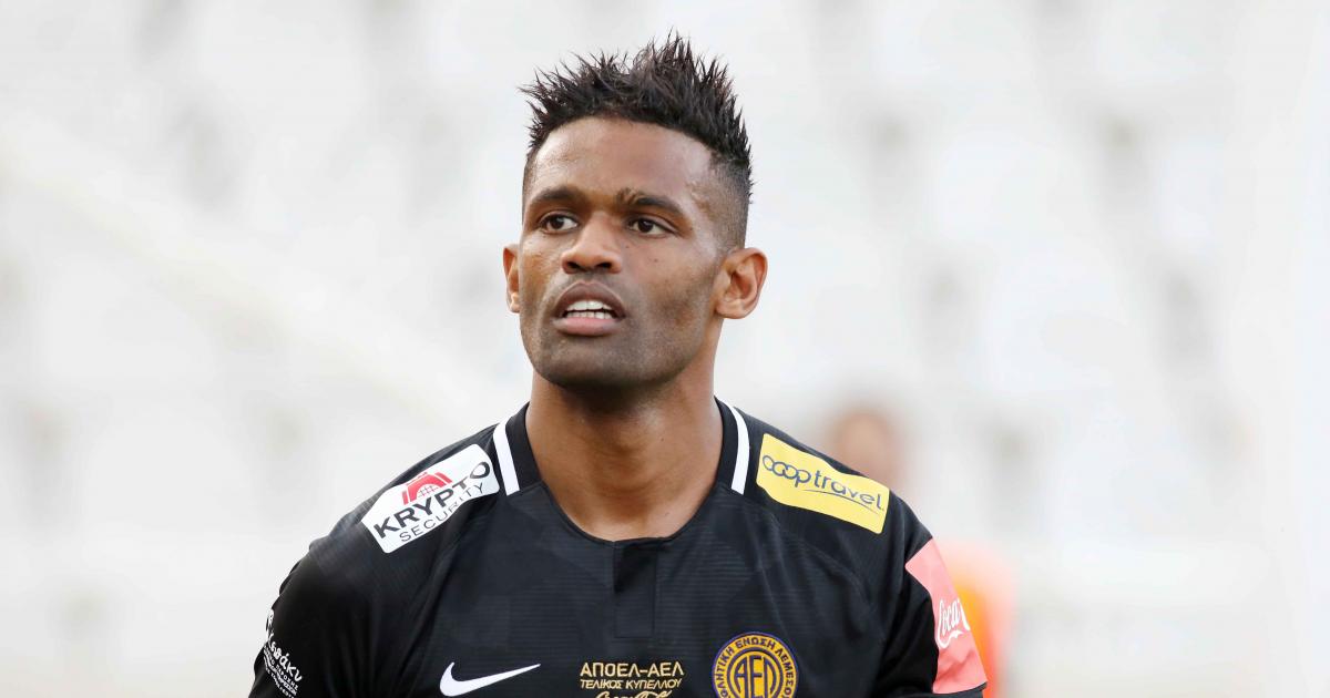 Ντόσα: «Υπερήφανος για το νέο συμβόλαιο, η ιστορία δεν τελείωσε ακόμα»