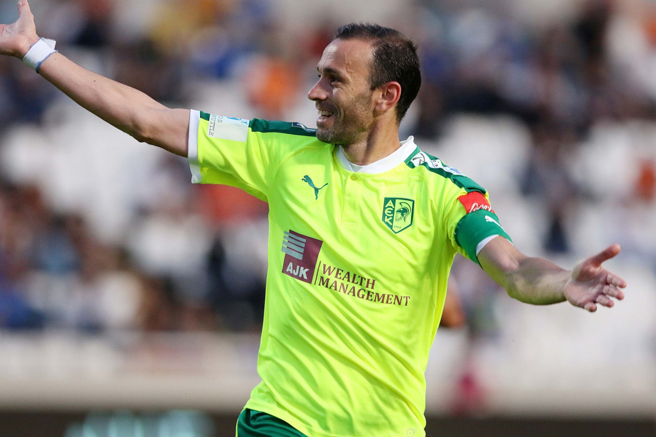 «Κρεμάει» τα παπούτσια ο Νταβίντ Καταλά