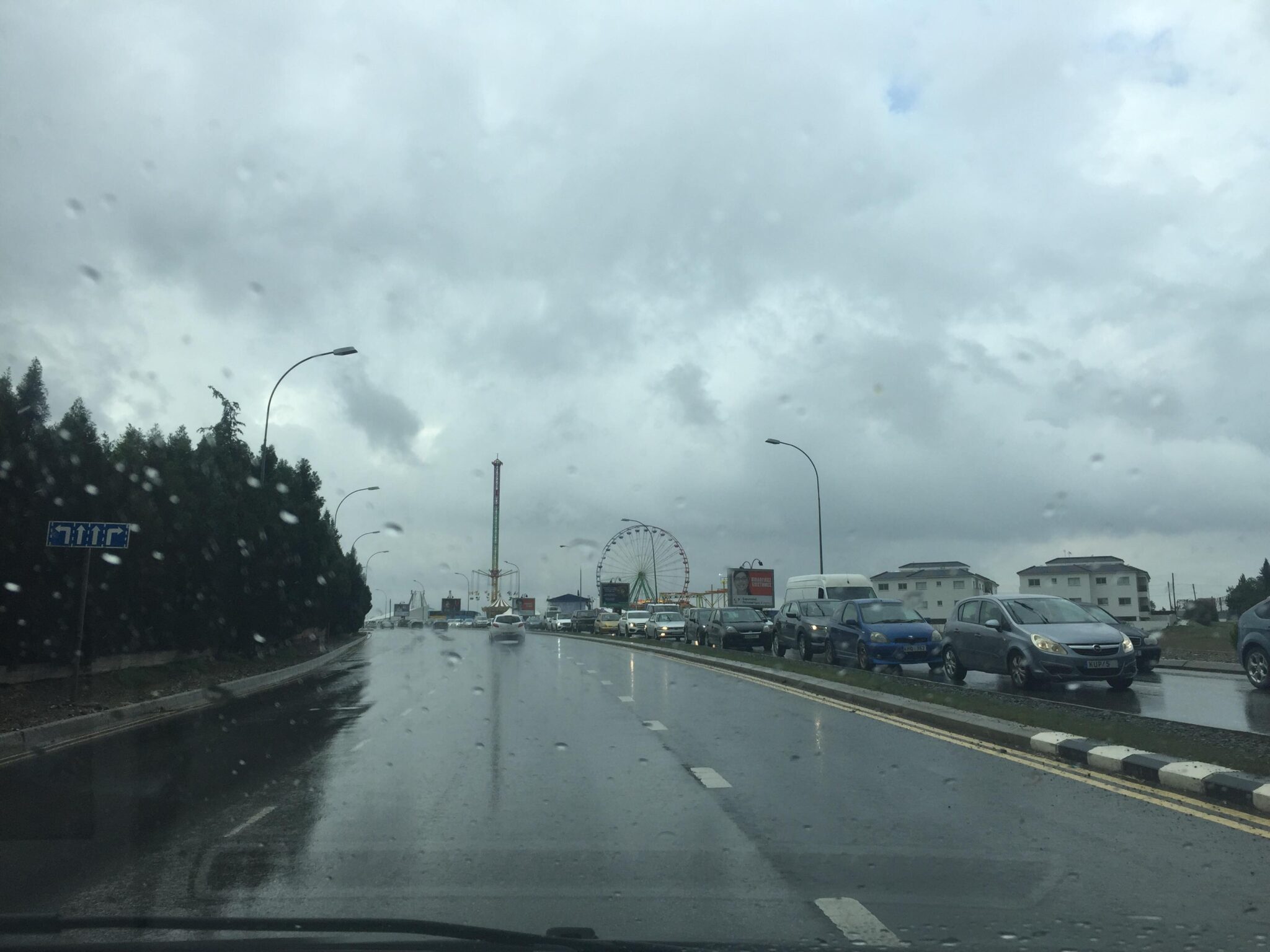 Καλοκαιρινές καταιγίδες και βροχές μέχρι και το Σάββατο