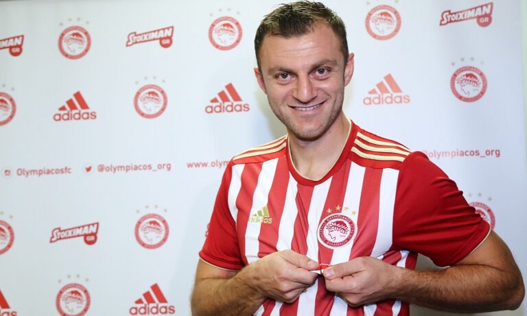 Για άλλο ένα χρόνο στον Ολυμπιακό ο Αβραάμ