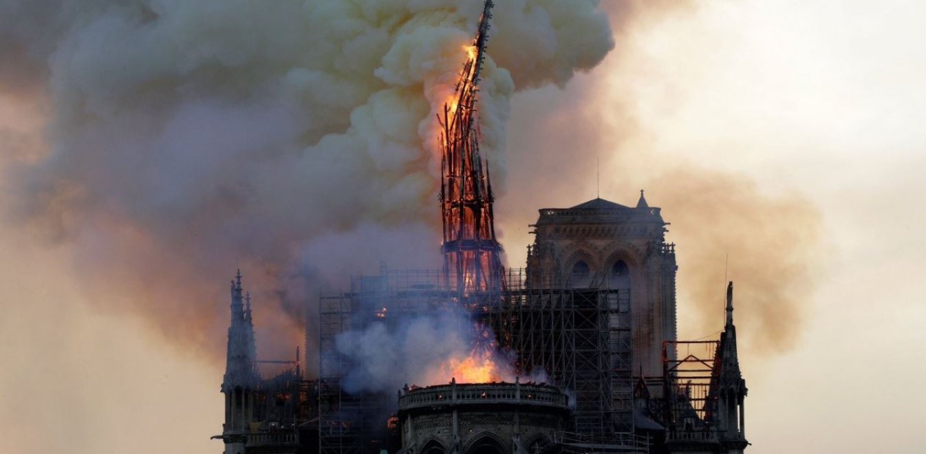 Αυτά είναι τα πιθανά αίτια της καταστροφικής πυρκαγιά στην Παναγία των Παρισίων