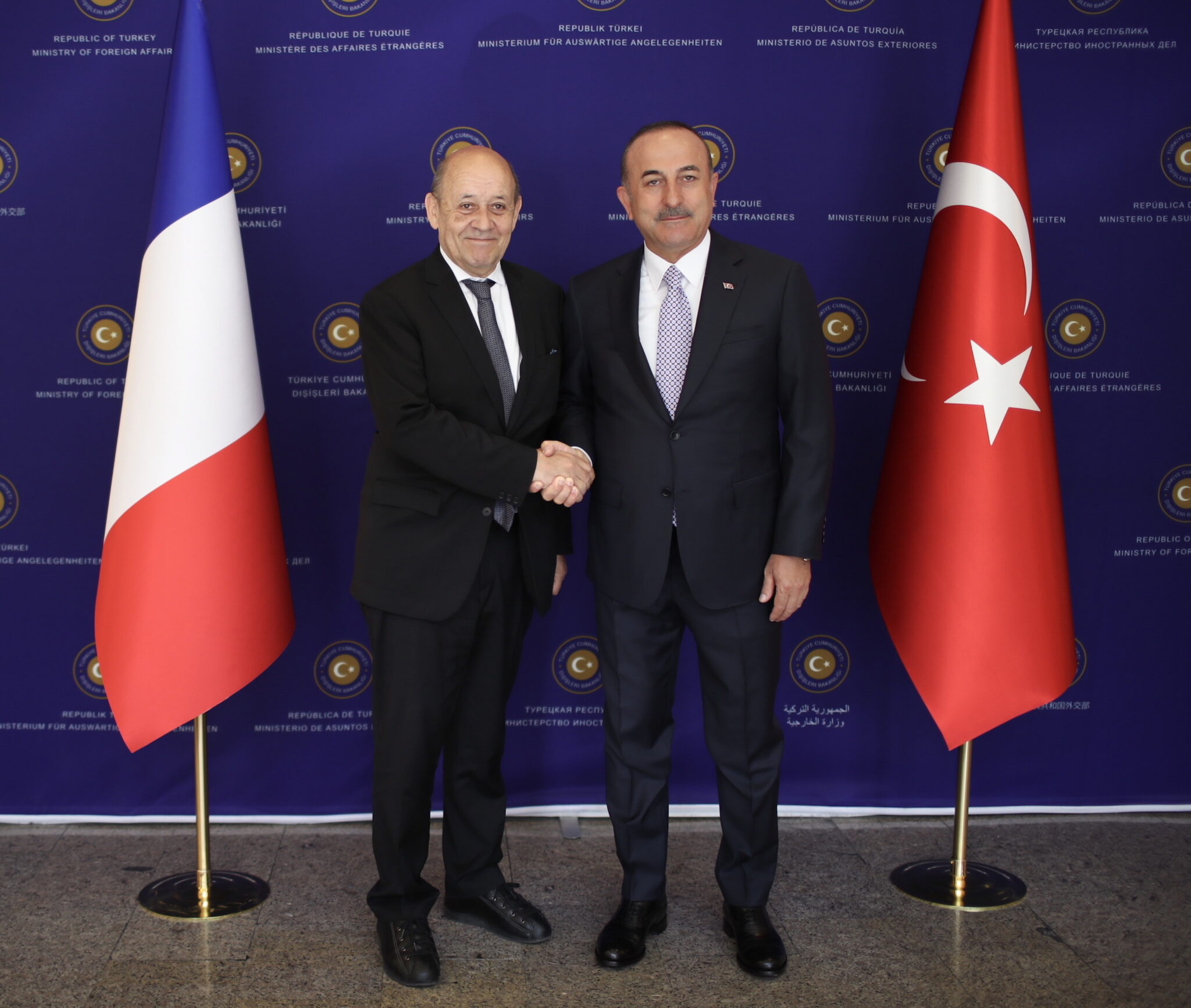 Γάλλος ΥΠΕΞ: Δεν θα κάνουμε στρατιωτική βάση στην Κύπρο