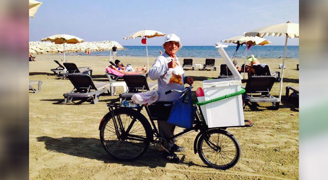 Η ιστορία του Χριστάκη, γνωστός ως "πόμπατζης" της Λάρνακας (ΒΙΝΤΕΟ&ΦΩΤΟ)