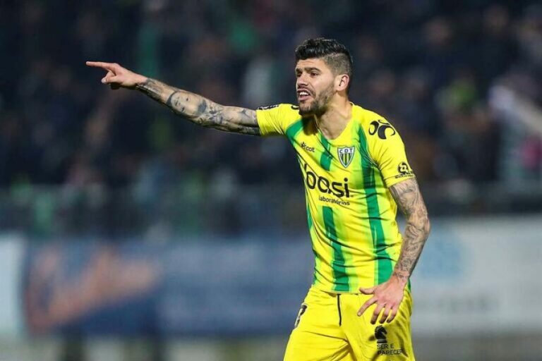 «Ώρα» Ζοαοζίνιο στον ΑΠΟΕΛ