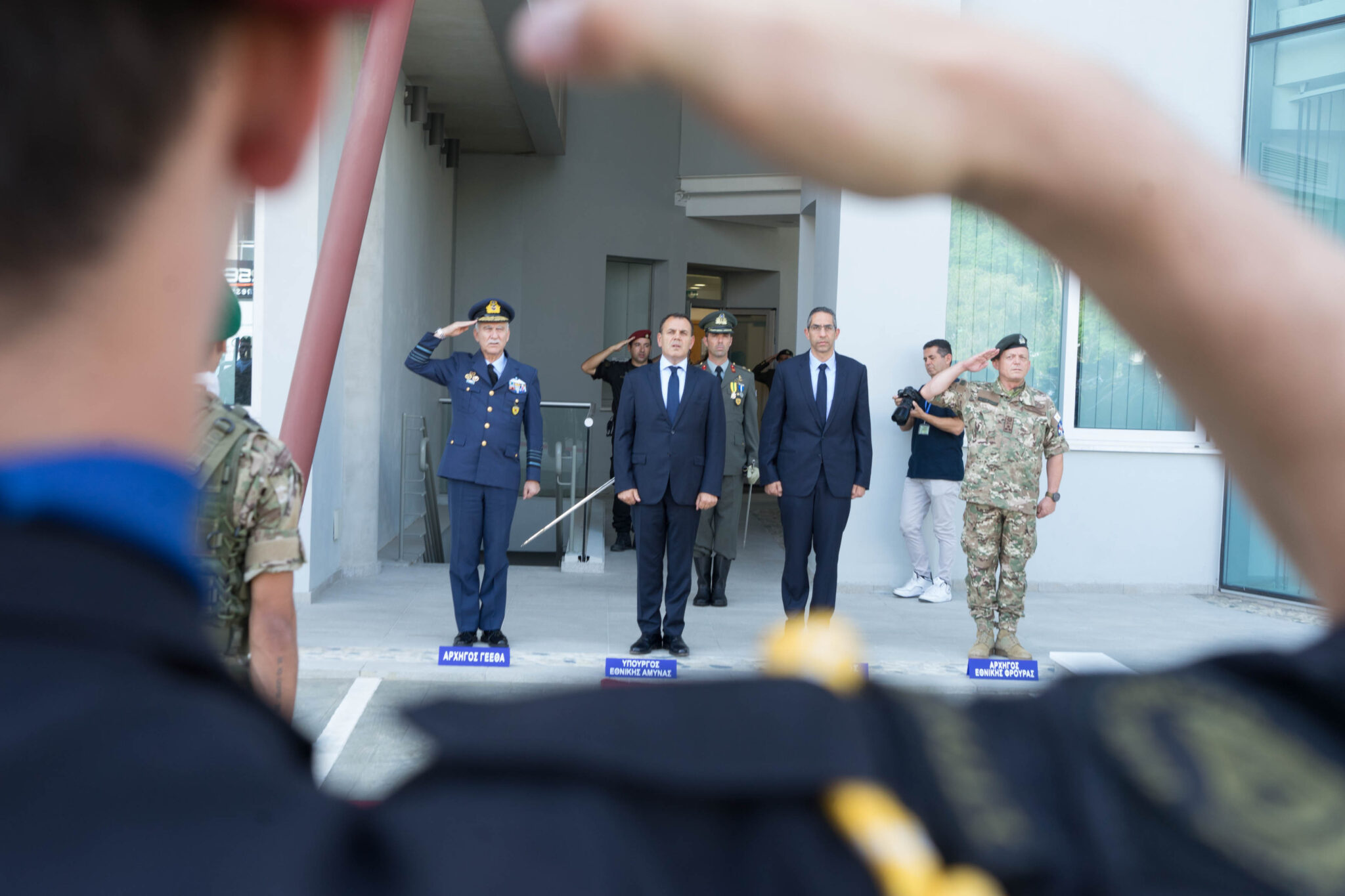 Ηχηρά μηνύματα προς Τουρκία στέλνουν οι Υπουργοί Άμυνας Κύπρου-Ελλάδας (ΒΙΝΤΕΟ)