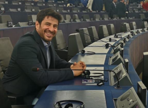 Γεωργούλης:Ξεκίνησε την καριέρα του ως Ευρωβουλευτής με ερώτηση για το…FaceApp