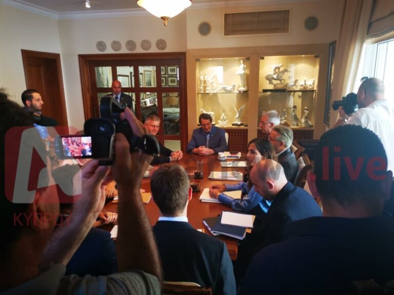 Στην οικία του ΠτΔ στη Λεμεσό ο Βοηθός ΓΓ των ΗΕ (ΒΙΝΤΕΟ)