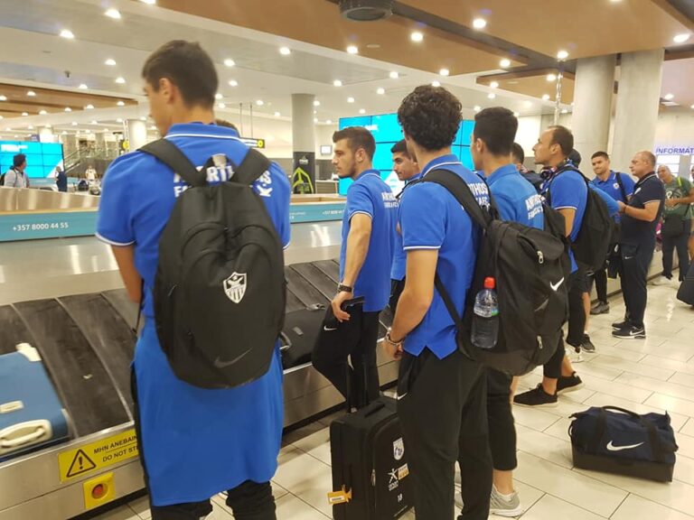 Στην βάση της η Ανόρθωση