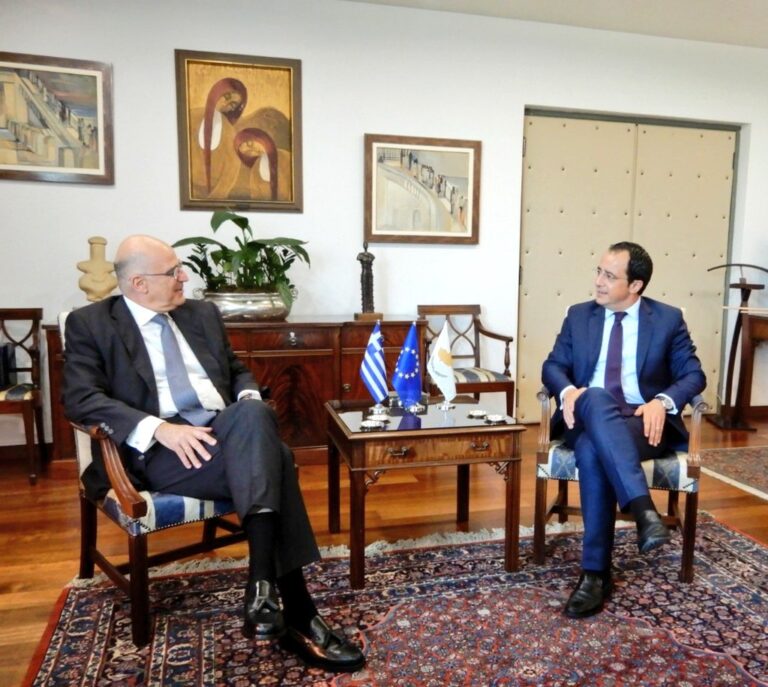 Συνάντηση συντονισμού Χριστοδουλίδη-Δένδια στη Λευκωσία