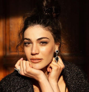 Ήβη Αδάμου: Οι φοβίες της και η αλλαγή στον χαρακτήρα της όταν έγινε μητέρα