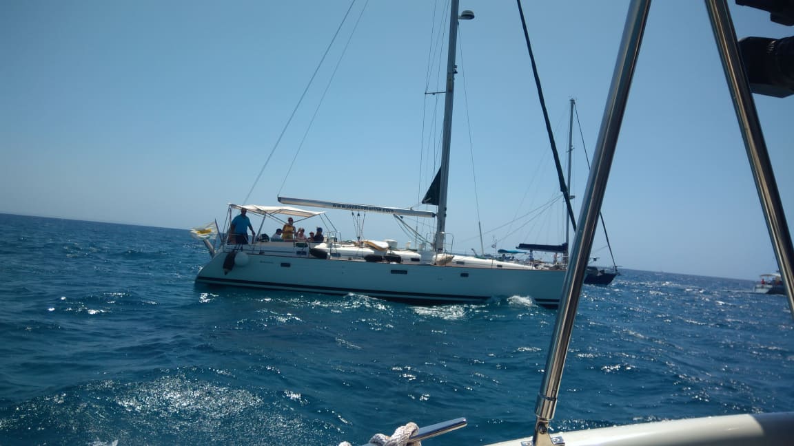 Ιστιοπλοϊκά σάλπαραν για να προσφέρουν μοναδική εμπειρία σε παιδιά με αναπηρίες