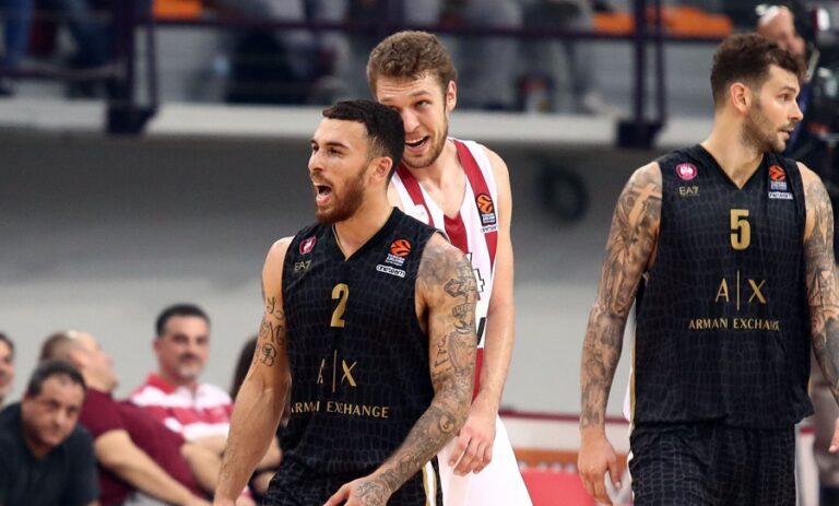 Η επική απάντηση του Τζέιμς σε φίλο του Ολυμπιακού στο Τwitter (ΦΩΤΟ)