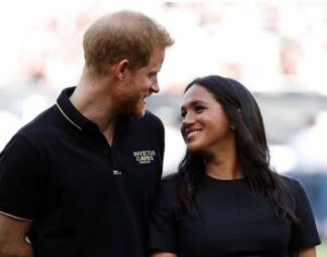 Το βίντεο που έγινε viral: Η Μέγκαν μιλά στον Χάρι και αυτός την… αγνοεί!