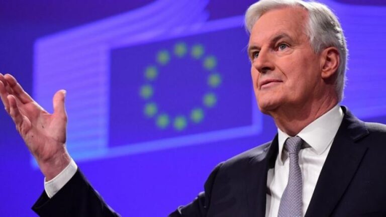 Νέες προειδοποιήσεις Μπαρνιέ προς Βρετανία για το "no deal" στο Brexit