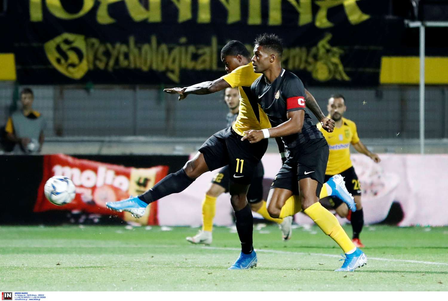 Στην αναμονή για… Τζούνιορ