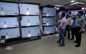 Ινδία: Εκτόξευσε τη δεύτερη αποστολή της στη Σελήνη (ΒΙΝΤΕΟ)