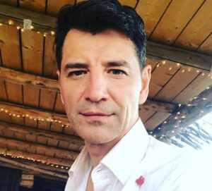 Σάκης Ρουβάς: Η έντονη συγκίνηση του όταν ανέβηκε στη σκηνή η Αριάδνη (ΒΙΝΤΕΟ)