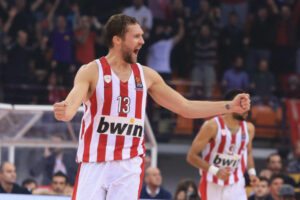 Όλο και πιο κοντά στον Παναθηναϊκό ο Στρέλνιεκς