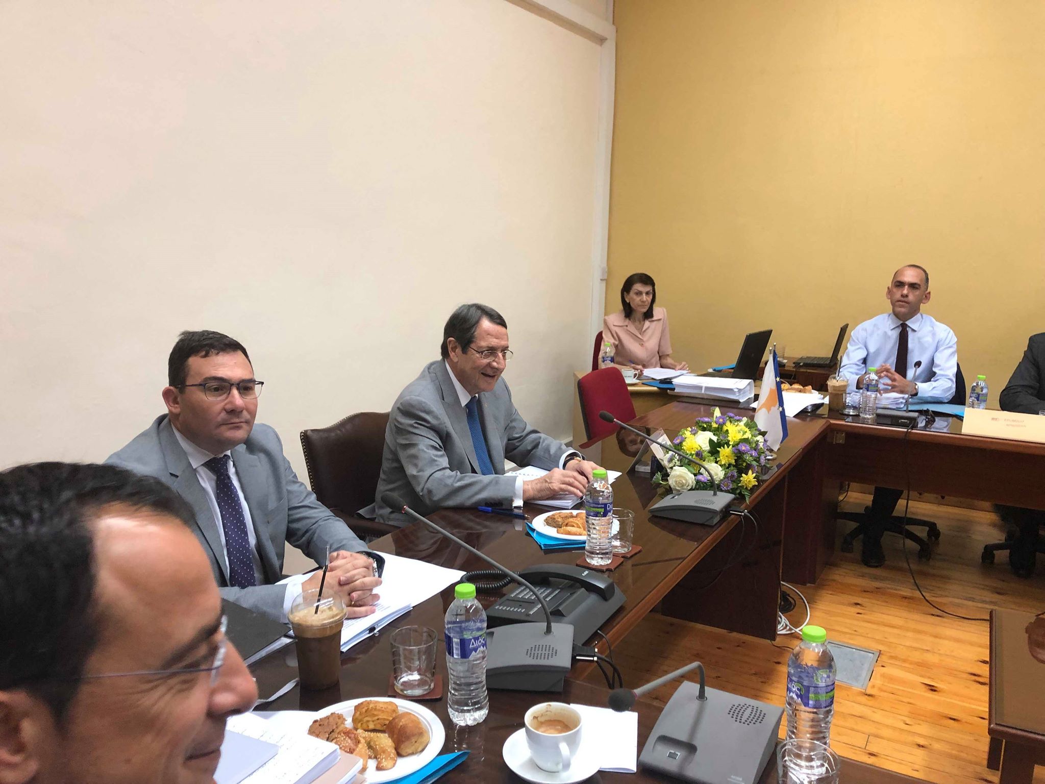 Σε εξέλιξη το Υπουργικό Συμβούλιο στη Λεμεσό (ΒΙΝΤΕΟ)