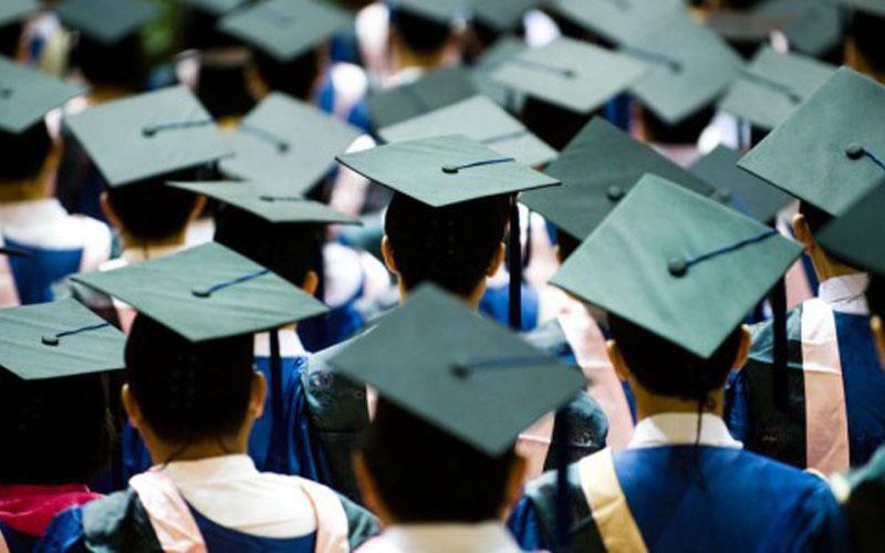 &Phi;&omicron;&iota;&tau;&eta;&tau;&iota;&kappa;ή &chi;&omicron;&rho;&eta;&gamma;ί&alpha;: &Pi;&alpha;&rho;ά&tau;&alpha;&sigma;&eta; &sigma;&tau;&eta;&nu; &upsilon;&pi;&omicron;&beta;&omicron;&lambda;ή &alpha;&iota;&tau;ή&sigma;&epsilon;&omega;&nu; &gamma;&iota;&alpha; &tau;&omicron; &alpha;&kappa;&alpha;&delta;&eta;&mu;&alpha;ϊ&kappa;ό έ&tau;&omicron;&sigmaf; 2025-2026
