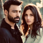 8 λέξεις:Βαckstage στην επίσημη φωτογράφιση της σειράς και τα…απρόοπτα(ΒΙΝΤΕΟ)