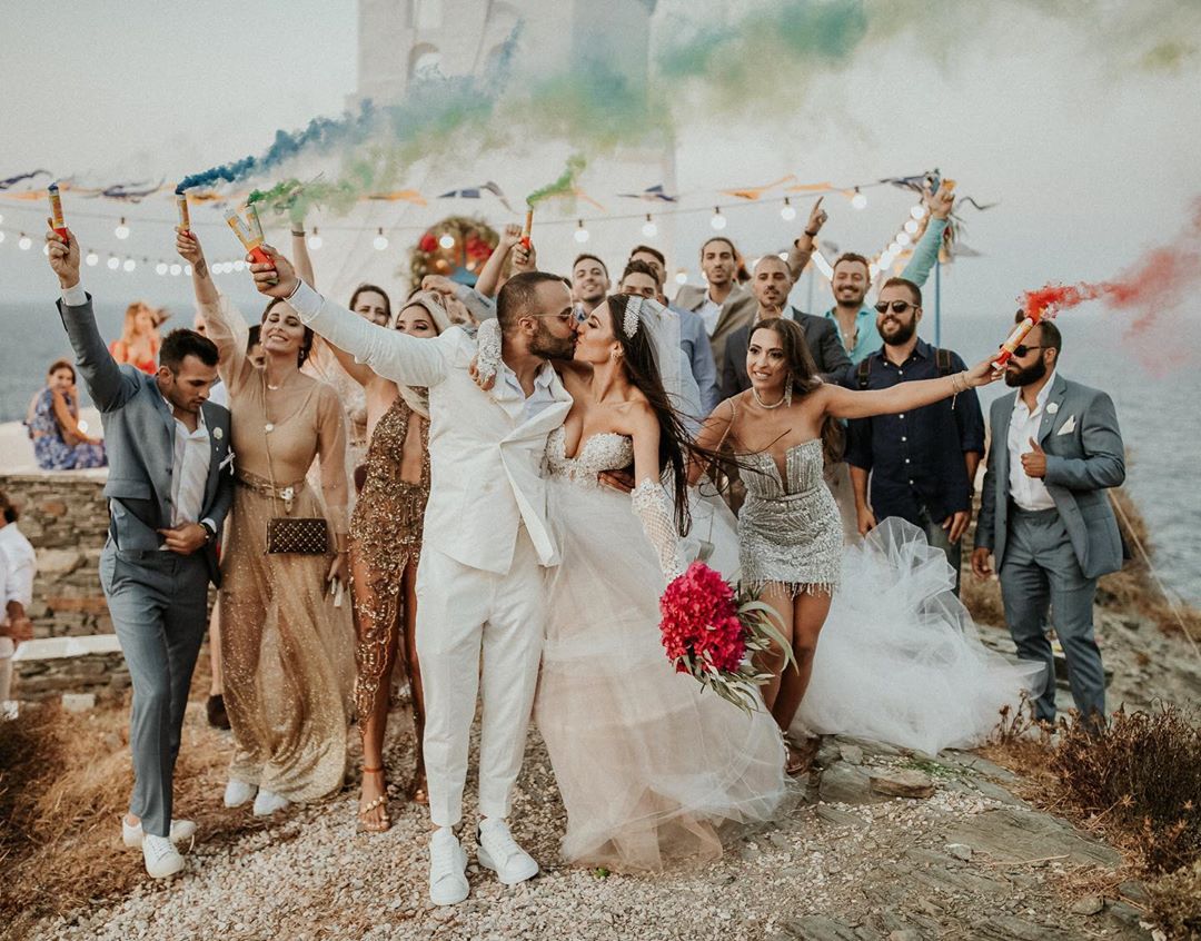 Θέλξια-Βαλέρια Φραγκούδη:Η στιγμή που "λύγισε" και συγκινήθηκε στο γάμο της-ΦΩΤΟ