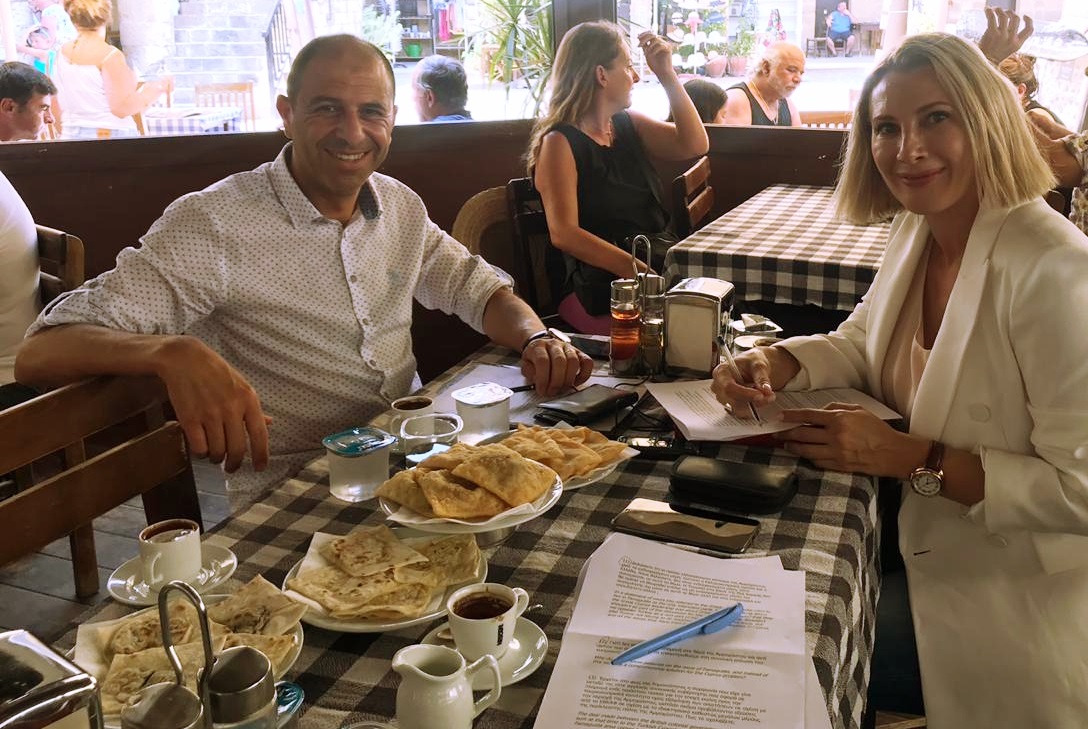 Κουντρέτ Οζερσάι: Ελλάδα και Τουρκία να παραμείνουν εγγυήτριες δυνάμεις