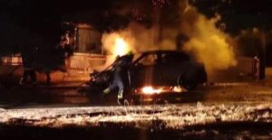 Στάκτη και αποκαϊδια το υπερπολυτελές όχημα επιχειρηματία στη Λεμεσό (ΦΩΤΟ)