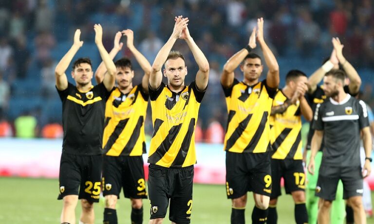 Επέστρεψε στην Αθήνα με… γλυκόπικρη «γεύση» η ΑΕΚ (ΒΙΝΤΕΟ)