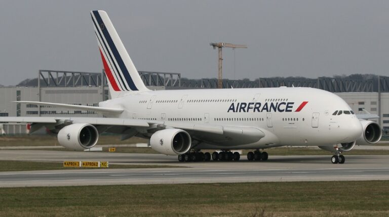 Έλεγχοι σε Airbus 380 μετά την έκρηξη κινητήρα το 2017