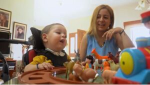 Μεγαλείο ψυχής από την μητέρα του μικρού Αντώνη μετά την κυβερνητική απόφαση