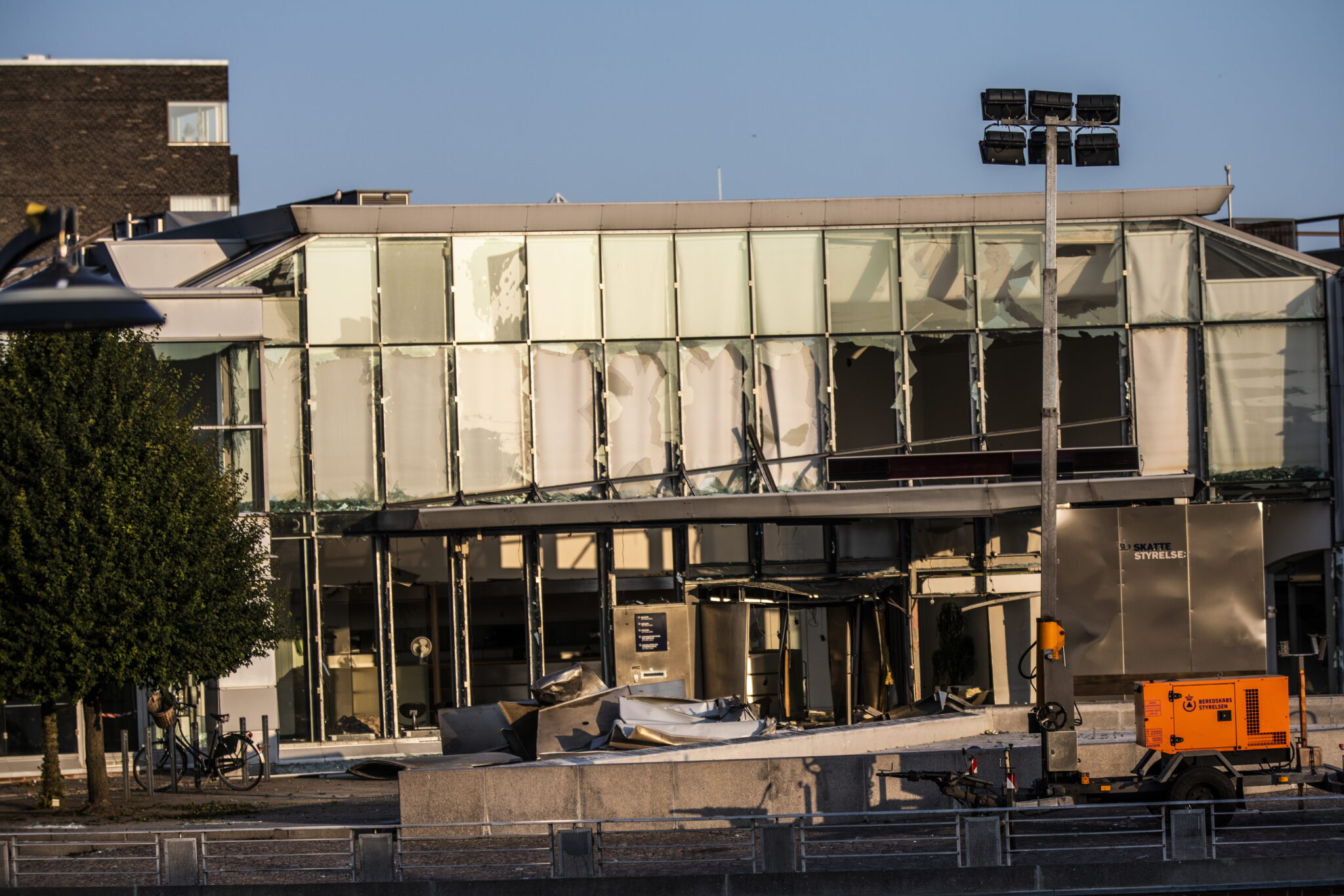 Ένας τραυματίας από επίθεση στο τμήμα φορολογίας στην Κοπεγχάγη (ΦΩΤΟ)