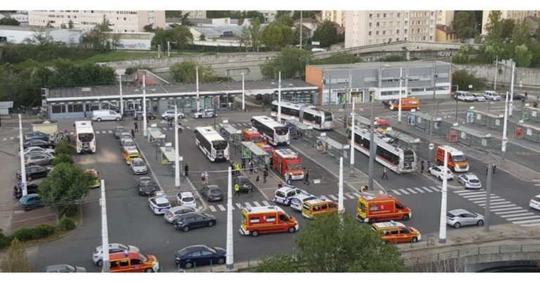 Ένας νεκρός από επίθεση με μαχαίρι κοντά σε σταθμό τρένων στη Γαλλία (ΒΙΝΤΕΟ)