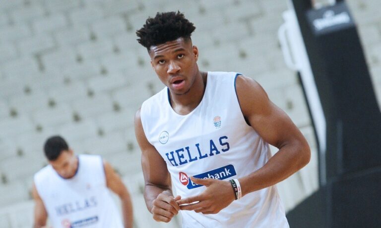 Αντετοκούνμπο: «Πάντα είχαμε στόχο σαν αδέρφια να αγωνιστούμε στην Εθνική ομάδα»