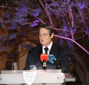 Πρόεδρος: «Σας τιμά ιδιαίτερα που το κόμμα σας είναι η Κύπρος»