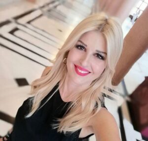 Η Έλενα Ράπτη παντρεύτηκε υπό άκρα μυστικότητα τον σύντροφο της! (ΦΩΤΟ)