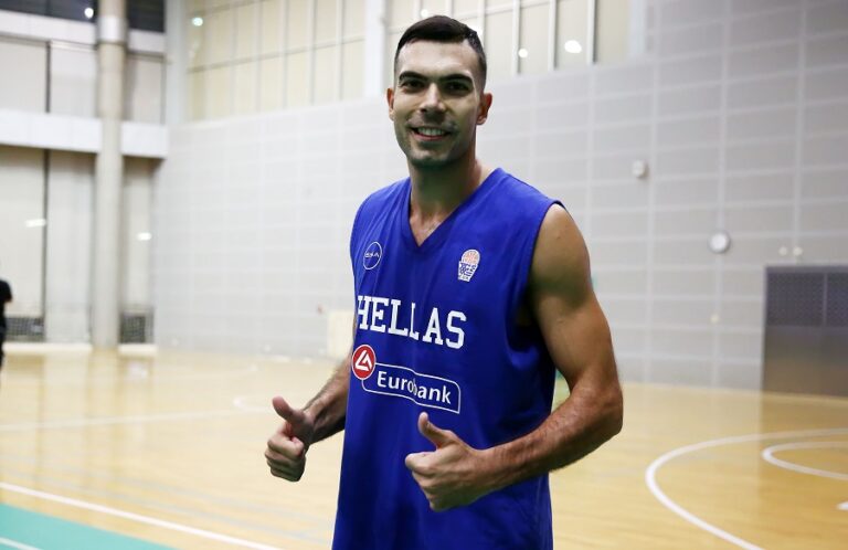 Ενσωματώθηκε και προπονήθηκε με την Εθνική Ελλάδος ο Σλούκας