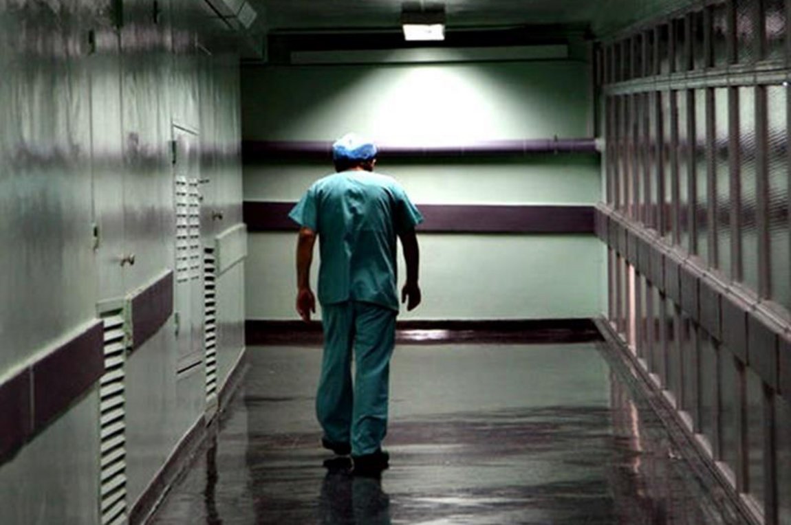 Σκόρπισε το θάνατο σε ψυχιατρική κλινική στο Βουκουρέστι