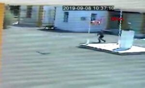 Έστειλαν επιστολή στον Ακιντζί οι γονείς του 16χρονου που κατέβασε σημαία (VID)