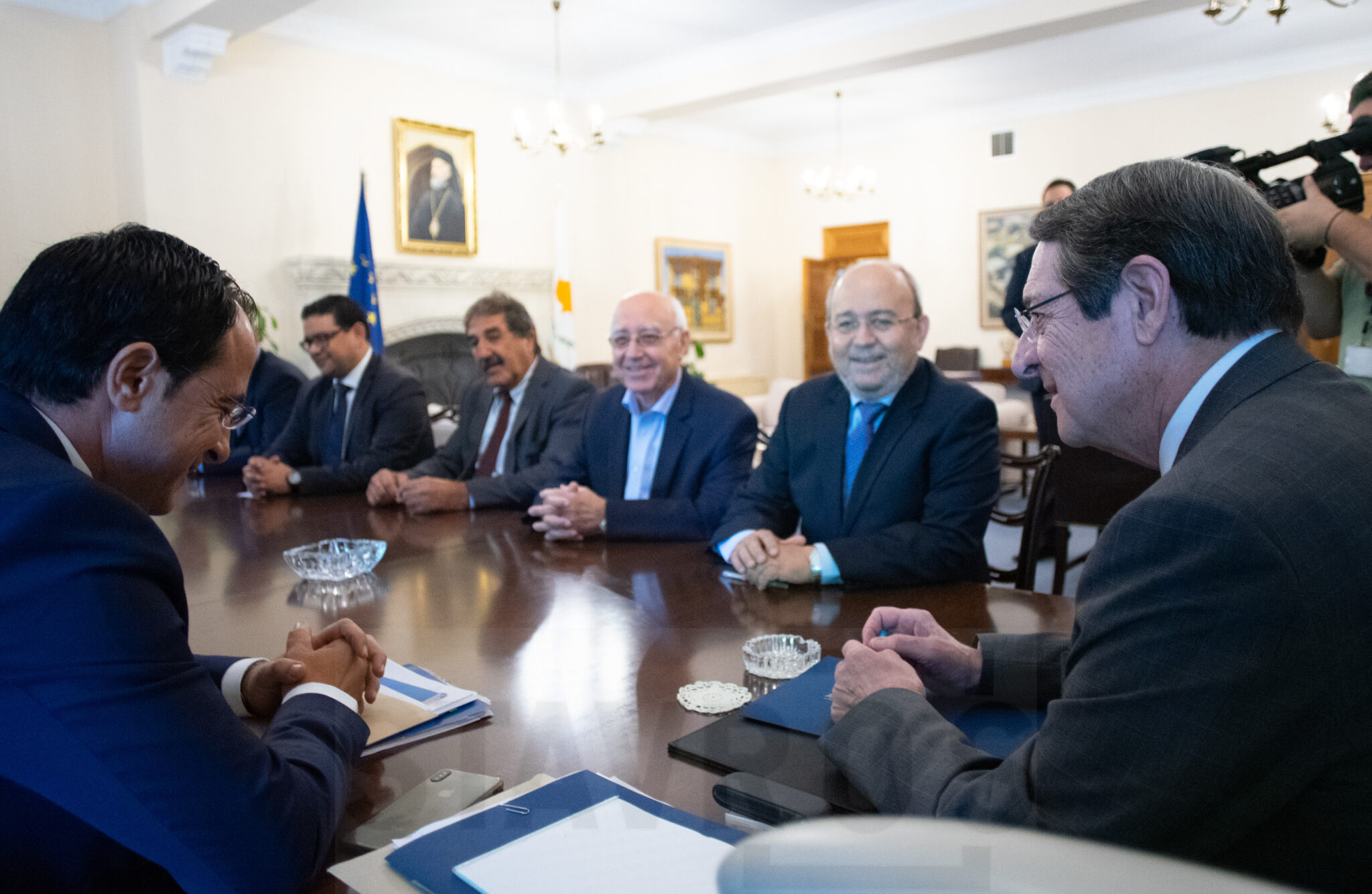 Παραδόθηκε στον ΠτΔ η μελέτη του ΥΠΕΞ για το ενδεχόμενο προσφυγής στον ΟΗΕ