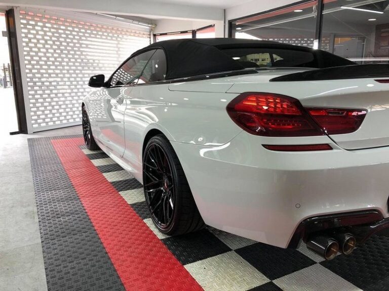 Αυτό είναι το υπερπολυτελές όχημα που έκανε "φτερά" από γάμο στη Λεμεσό (ΦΩΤΟ)