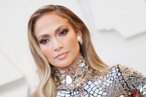 Τζένιφερ Λόπεζ: Η… γούνα και τα επικριτικά σχόλια από φιλόζωους (ΦΩΤΟ)