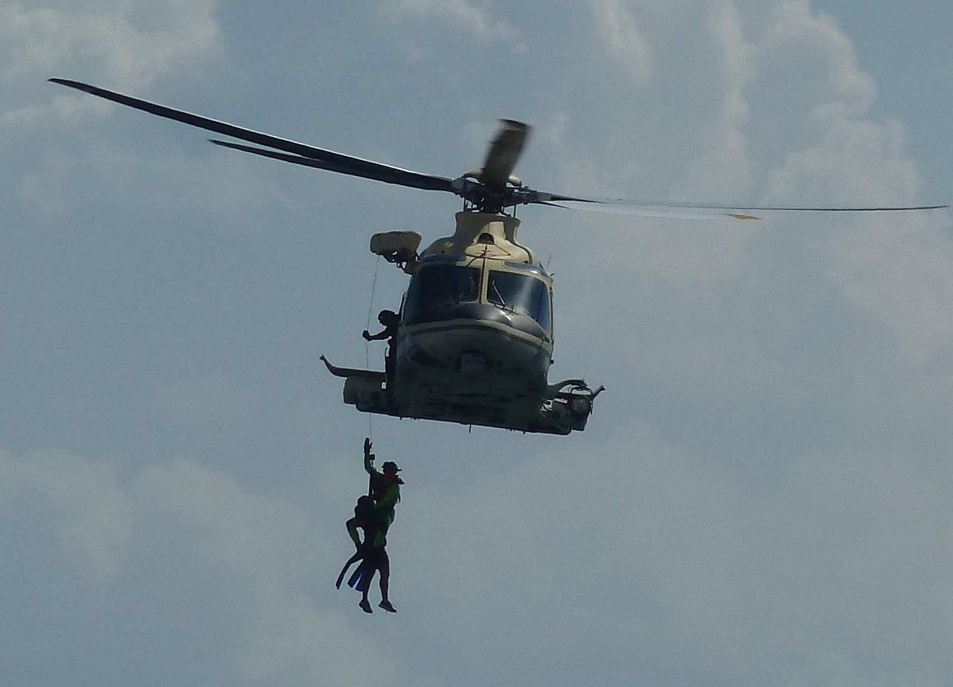 Ώρες αγωνίας έζησαν στη θάλασσα έξι άτομα, εκ των οποίων δύο παιδιά