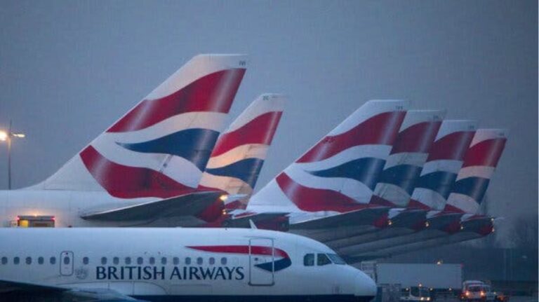 Καθήλωσαν για 48 ώρες τα αεροπλάνα οι πιλότοι των Βρετανικών Αερογραμμών(ΒΙΝΤΕΟ)