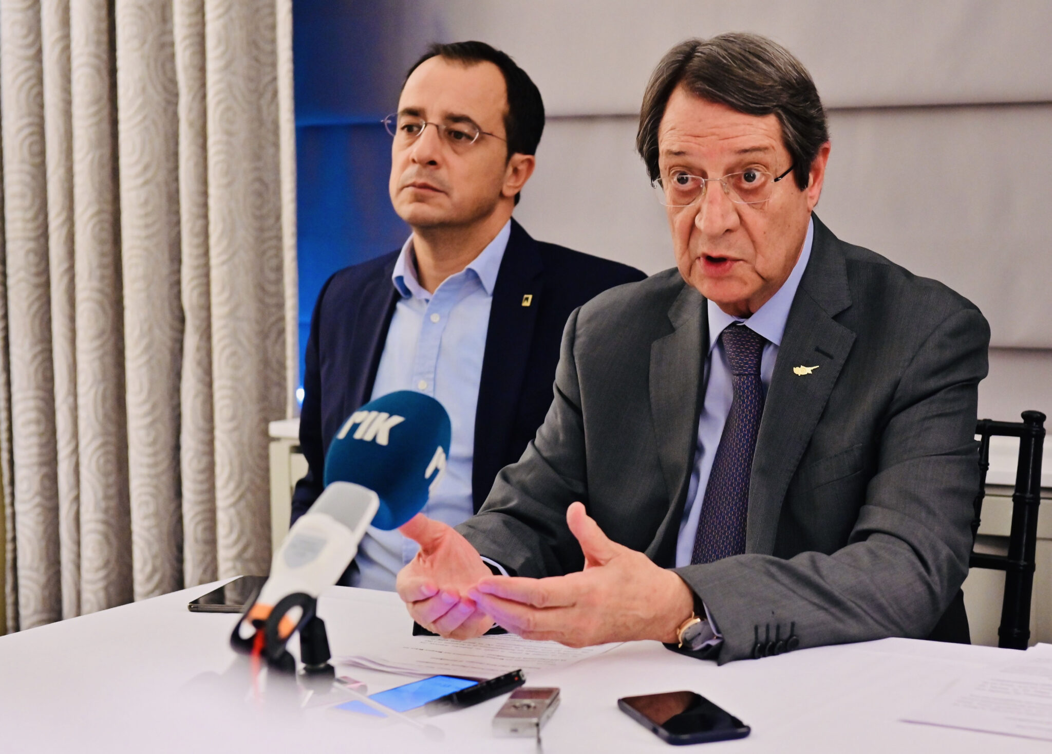 Μάχη για όρους αναφοράς και στήριξη για Βαρώσια και ΑΟΖ