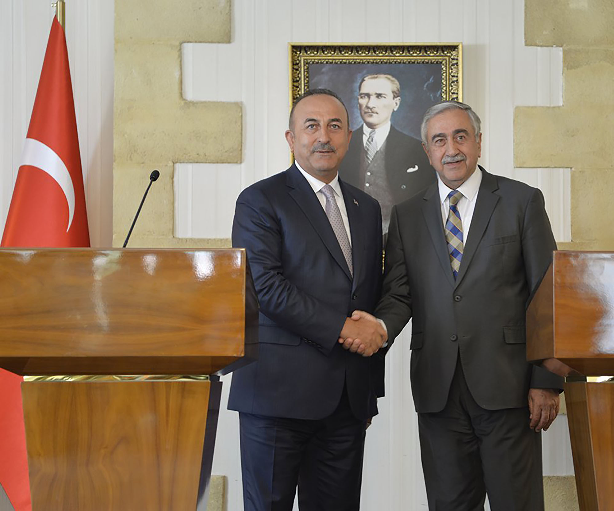 Εκτάκτως αύριο στα κατεχόμενα ο Τσαβουσογλου για τη συνεδρίαση του "εθνικού"