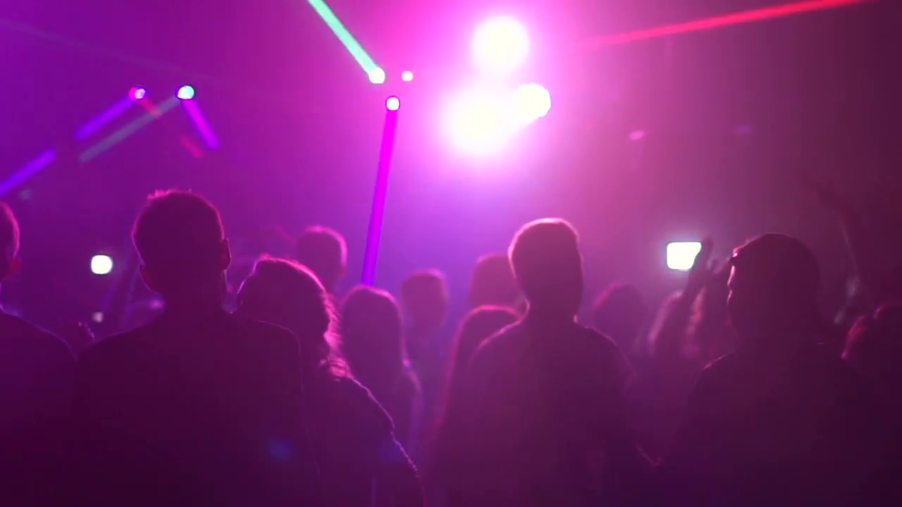 "Tσάκωσαν" 56 ανήλικους να διασκεδάζουν σε club της Λευκωσίας