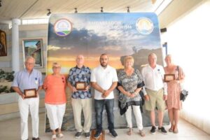 Τουρίστες τιμήθηκαν από τον Δήμο Αγίας Νάπας