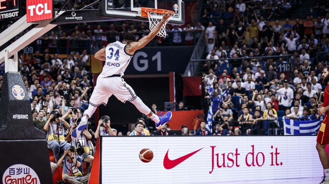 Έπιασε «κορυφή» με το… καλημέρα στο Παγκόσμιο πρωτάθλημα ο Γιάννης (BINTEO)