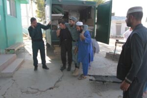 Αιματηρές εκλογές στο Αγφανιστάν με δυο νεκρούς και 17 τραυματίες